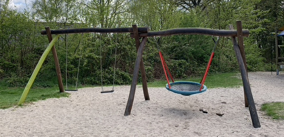 Jan Haarstraat - schommels